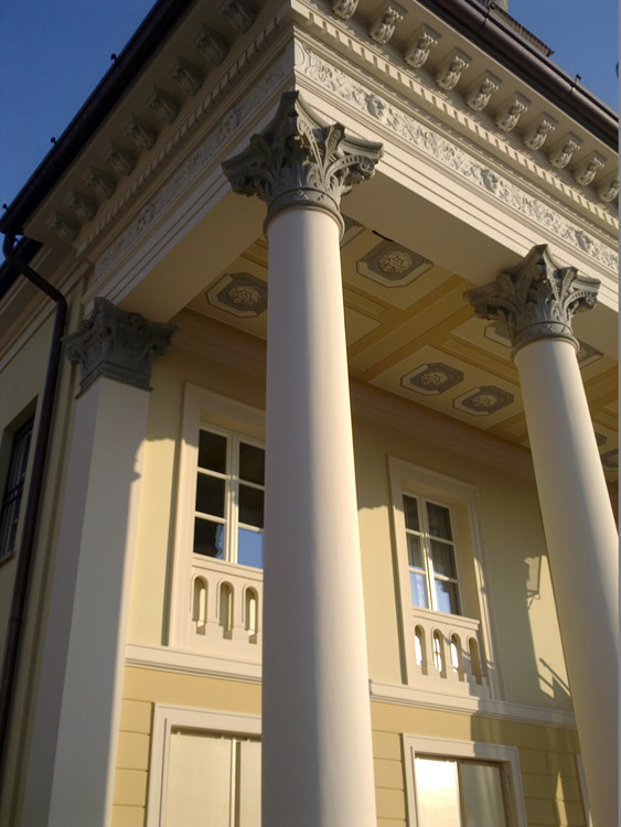 Mazziniserramenti_teatro